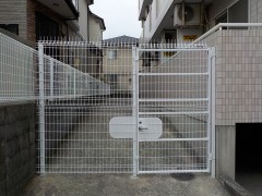 横浜市マンション扉設置1完成